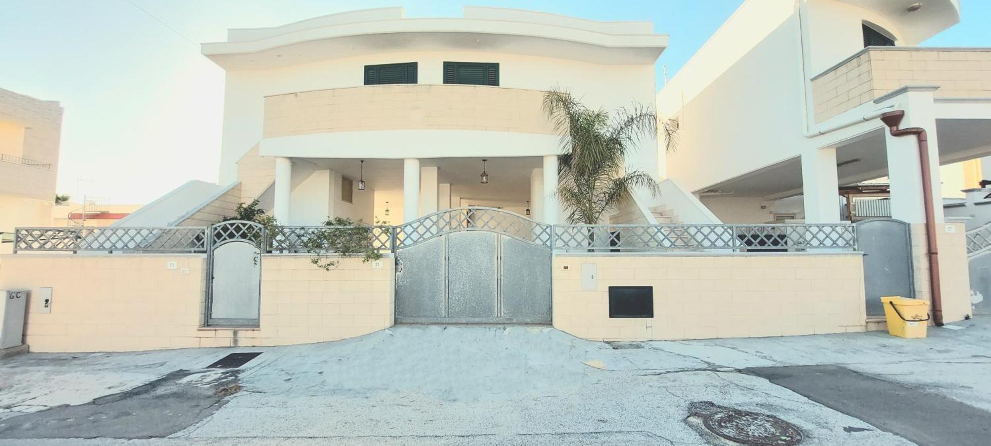 Lovely House Risveglio Fronte Mare Marina Di Pescoluse Exterior photo